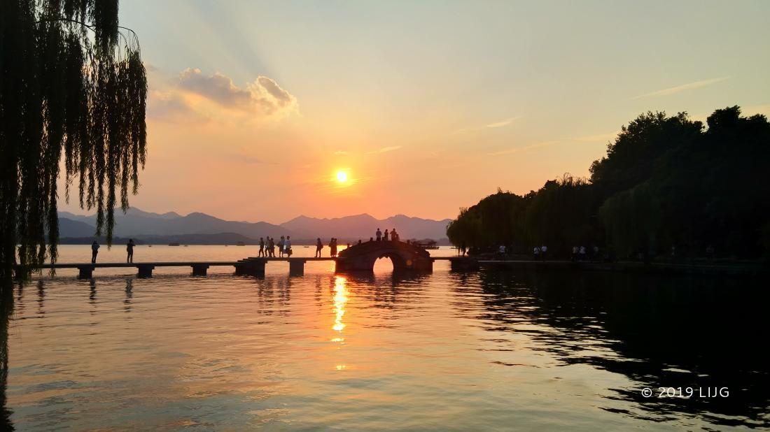 西湖夕阳